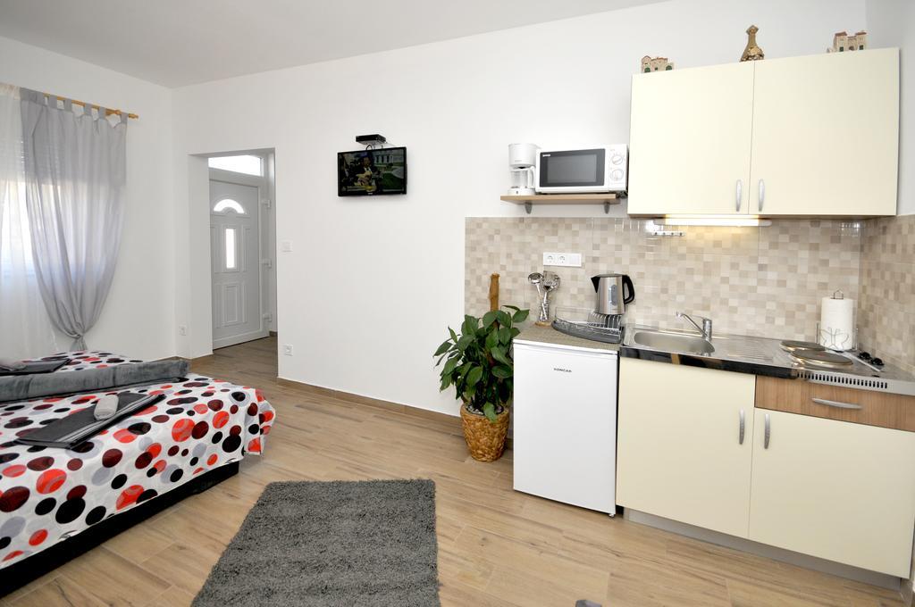 Apartments Josip 트로기르 객실 사진
